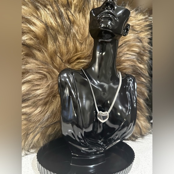 * Brand New * 18” Sterling Silver Herringbone Heart Necklace - Picture 2 of 3